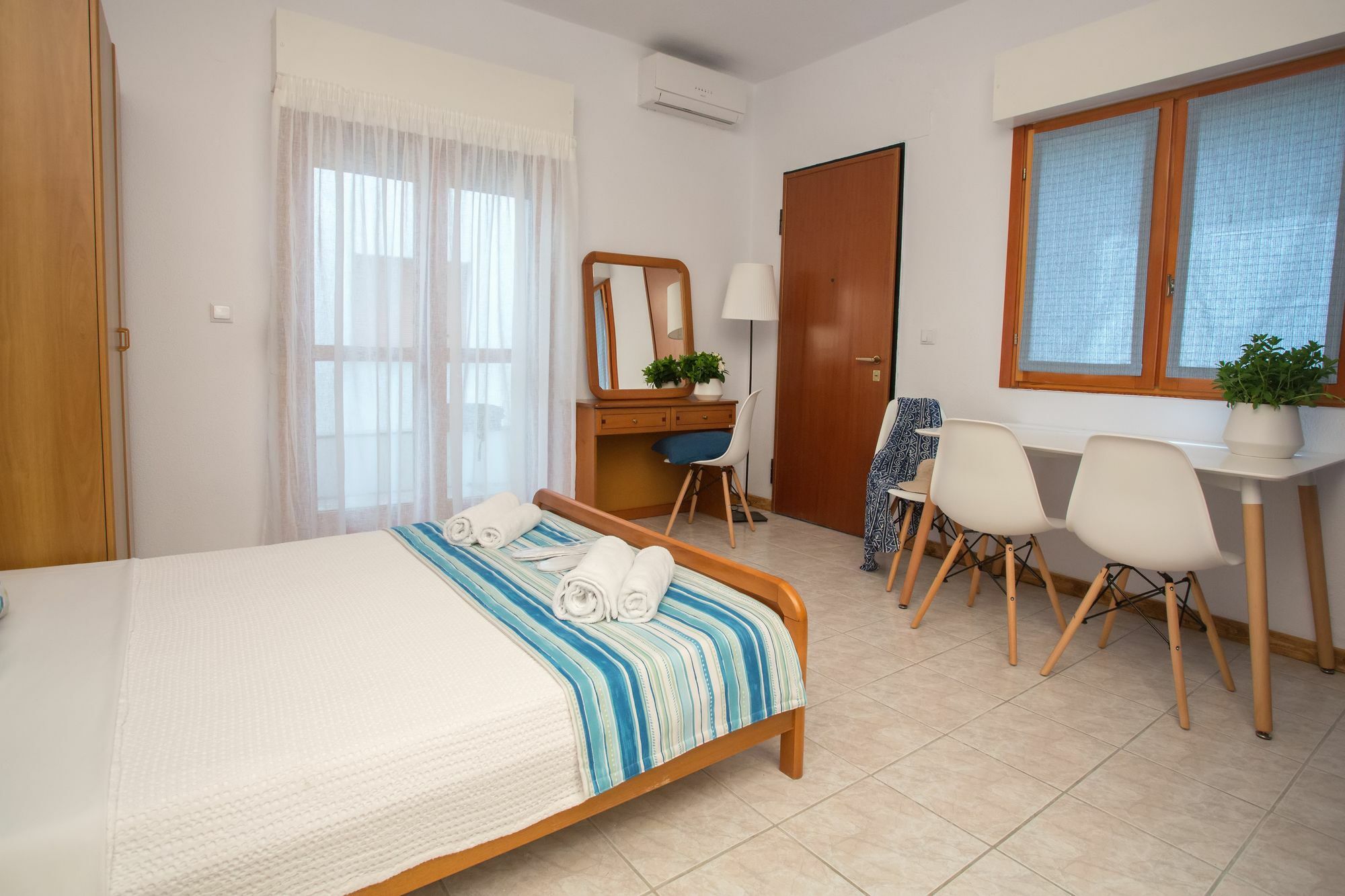 St.John Village Apartments Skála Foúrkas 외부 사진